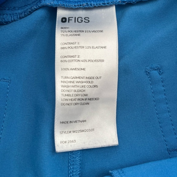 FIGS CAPRI BLUE PANTS/TOP SET - Picture 8 of 10